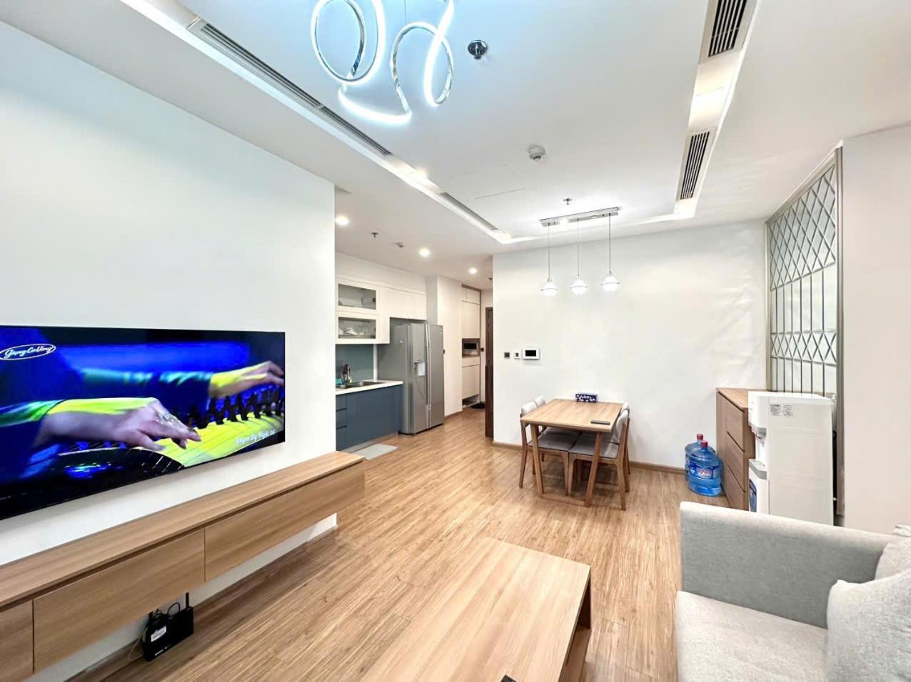 Luxury Apartment In Vinhomes Metropolis Hanoi Exterior foto